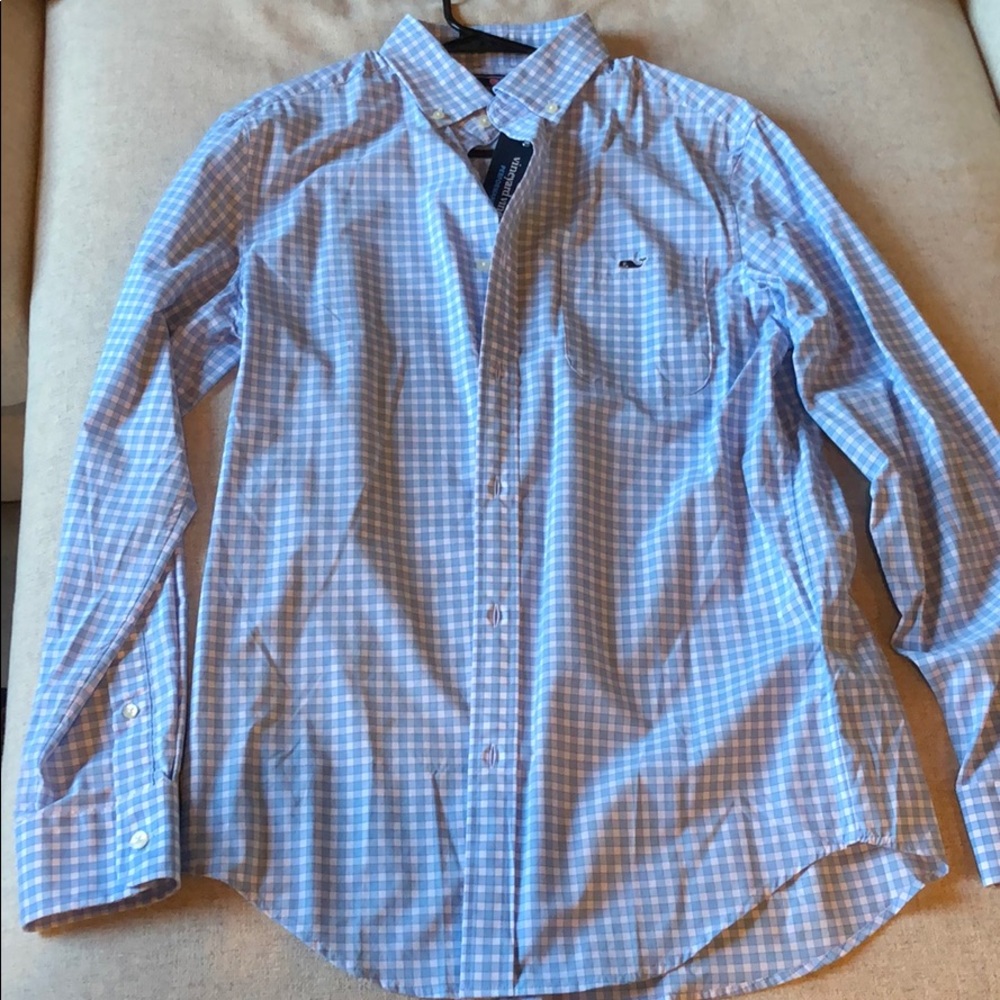 Vineyard Vines long sleeve button down shirt